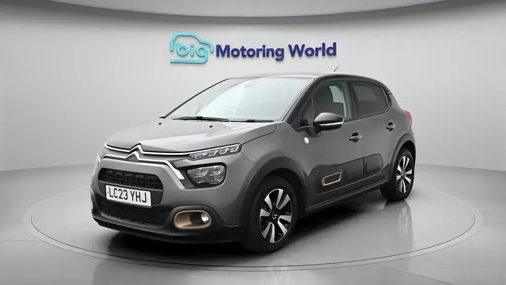 Używany Citroën C3 PureTech 83 KM (61 kW) 2023 Szary Hatchback
