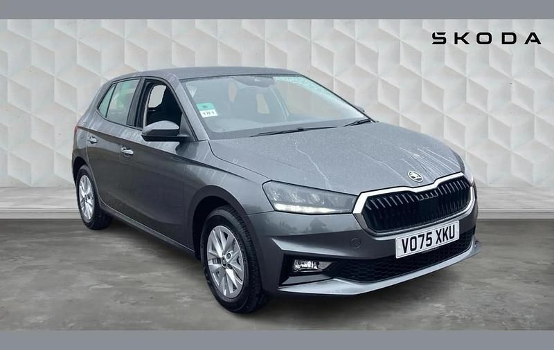 Grey New 2025 Skoda Fabia SE Hatchback | £17,500 (Fair price) - Image 1/4