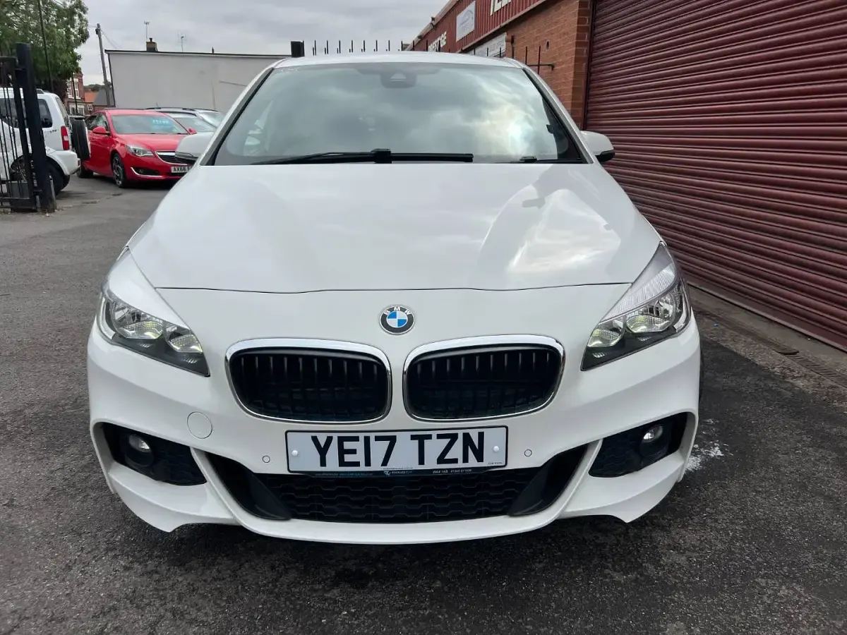 Used BMW 220 M Sport 2017 White Hatchback