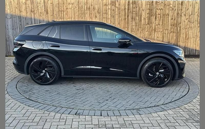 New VW ID.4 GTX 245 kW (334 HP) 2025 Black SUV