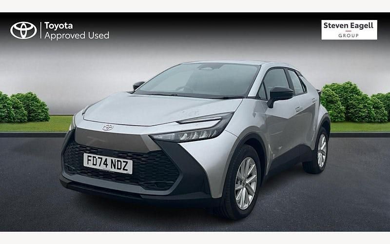 Used Toyota C-HR 140 HP (102 kW) 2026 SUV