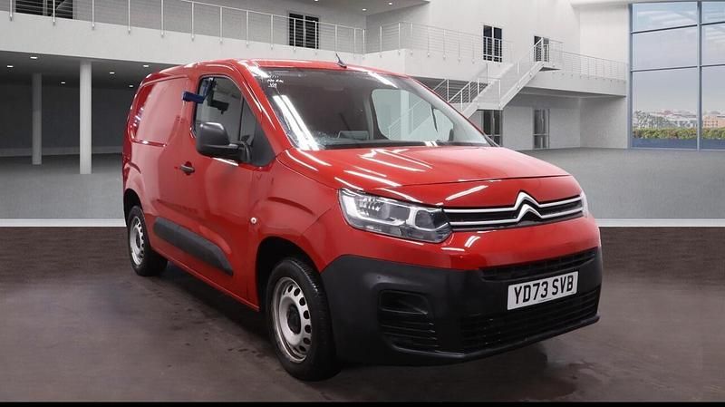 Red Used 2024 Citroën Berlingo | £9,940 (Super price) - Image 1/4