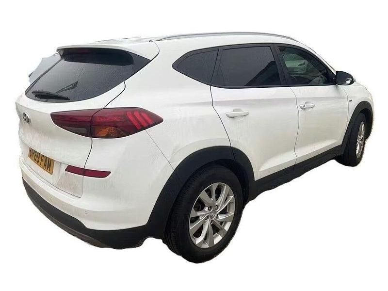 Used Hyundai Tucson SE 136 HP (100 kW) 2019 White SUV