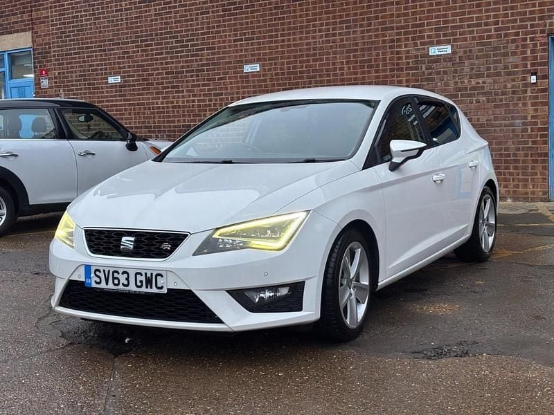 Used Seat Leon FR 140 HP (102 kW) 2013 White Hatchback