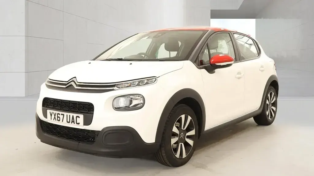 Begagnad Citroën C3 Feel 2018 Vit Halvkombi