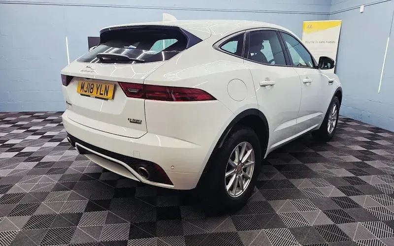 Used Jaguar E-Pace R-Dynamic 179 HP (131 kW) 2018 White SUV