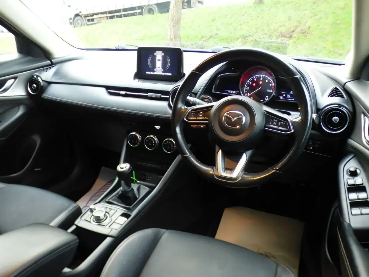 Used Mazda CX-3 Inclusive 121 HP (88 kW) 2018 White SUV