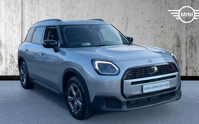 Melting silver iii Used 2024 Mini Countryman Classic SUV | £32,679 (Fair price) - Image 1/4