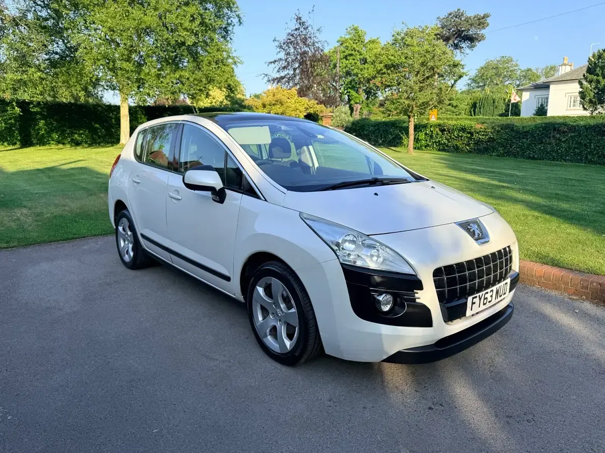 Used Peugeot 3008 Active 2013 White Estate