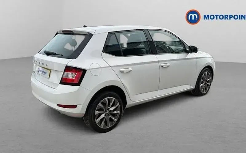Used Skoda Fabia SE Drive 95 HP (69 kW) 2021 White Hatchback