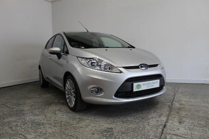Silver Used 2011 Ford Fiesta Titanium Hatchback | £3,495 (Fair price) - Image 1/3