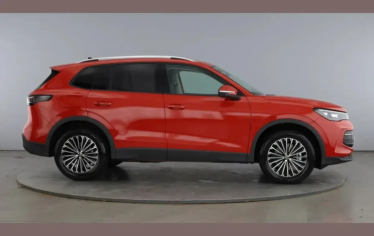 Used VW Tiguan Match 150 HP (110 kW) 2026 Red SUV