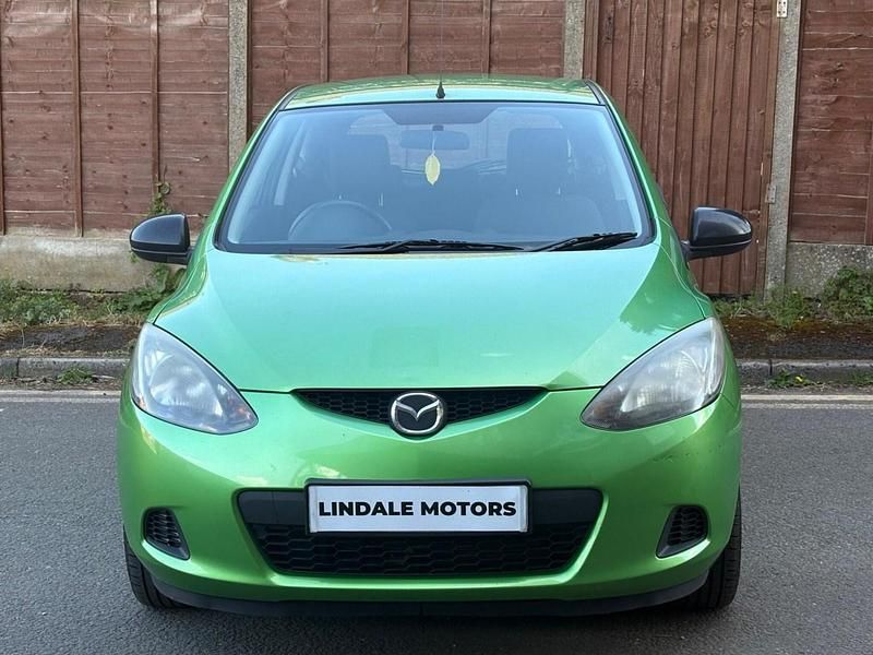 Używany Mazda 2 2010 Zielony Hatchback