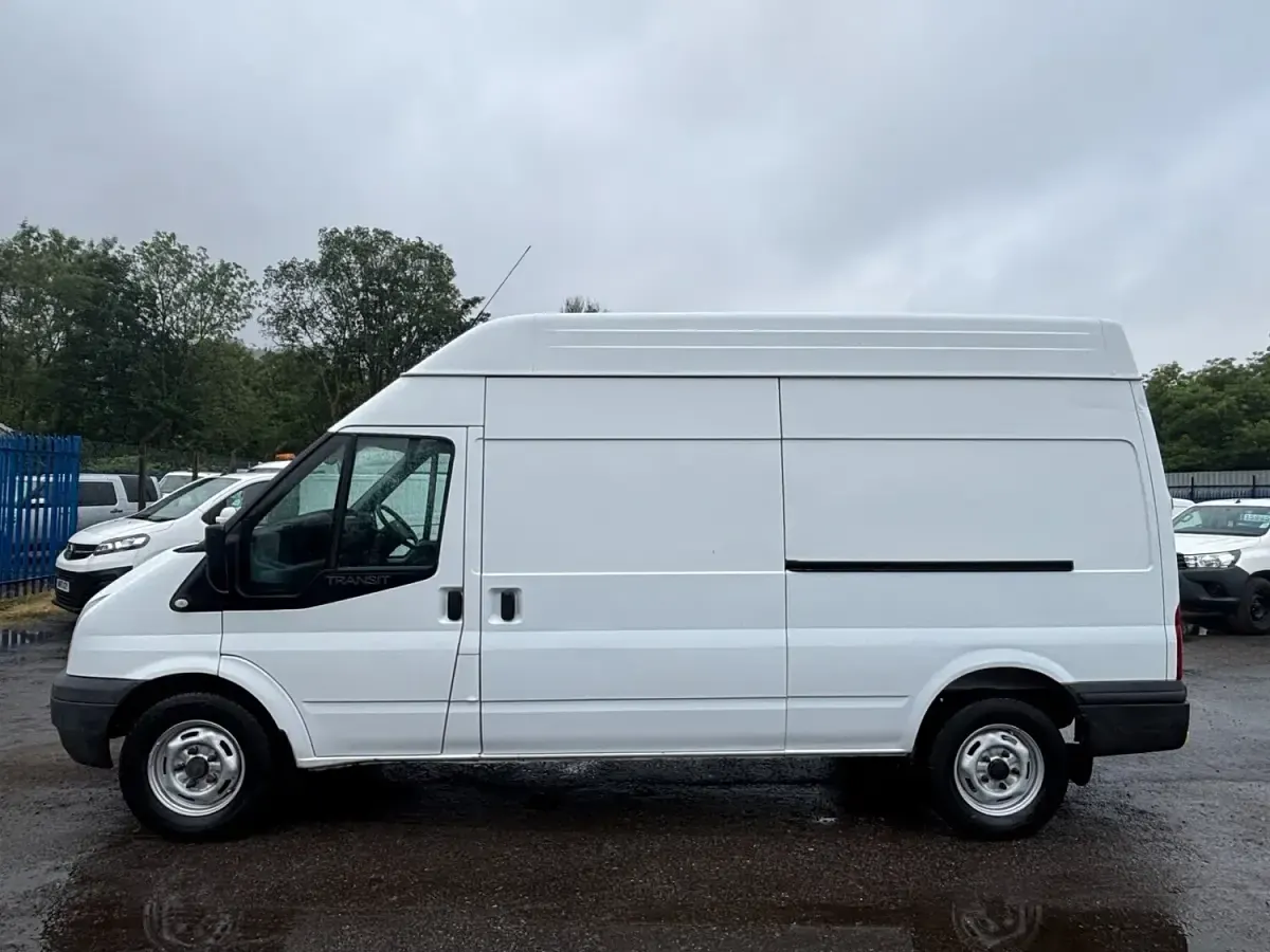 Used Ford Transit 125 HP (91 kW) 2014 White Van