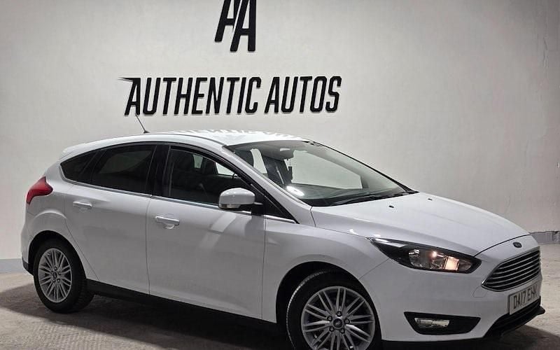 Used 2017 Ford Focus Zetec Hatchback | £5,745 (Fair price) - Image 1/4