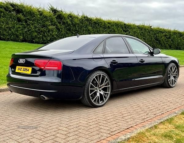 Used Audi A8 Advanced 247 HP (181 kW) 2012 Blue Sedan
