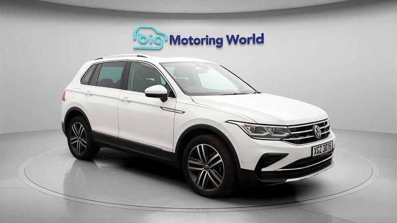 Used 2022 VW Tiguan Elegance SUV | £22,500 (Fair price) - Image 1/4