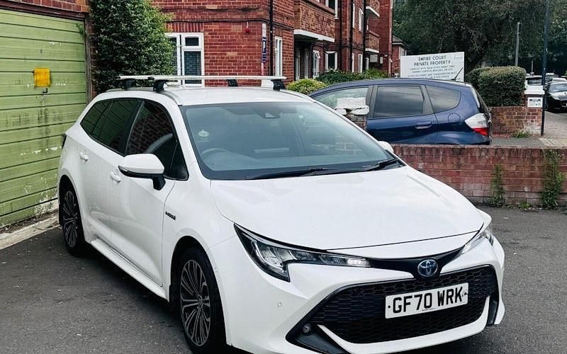 Used Toyota Corolla Design 122 HP (89 kW) 2022 Estate