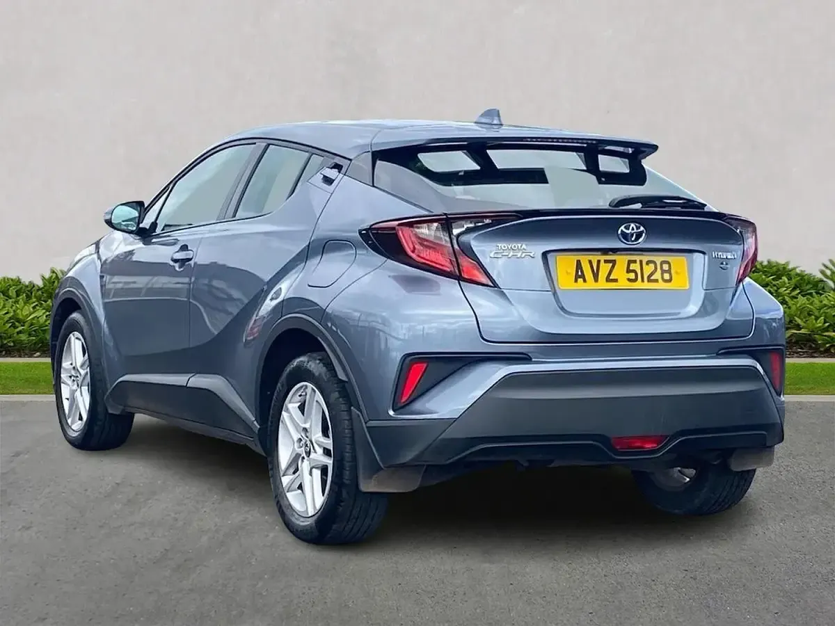 Used Toyota C-HR 122 HP (89 kW) 2023 Grey SUV