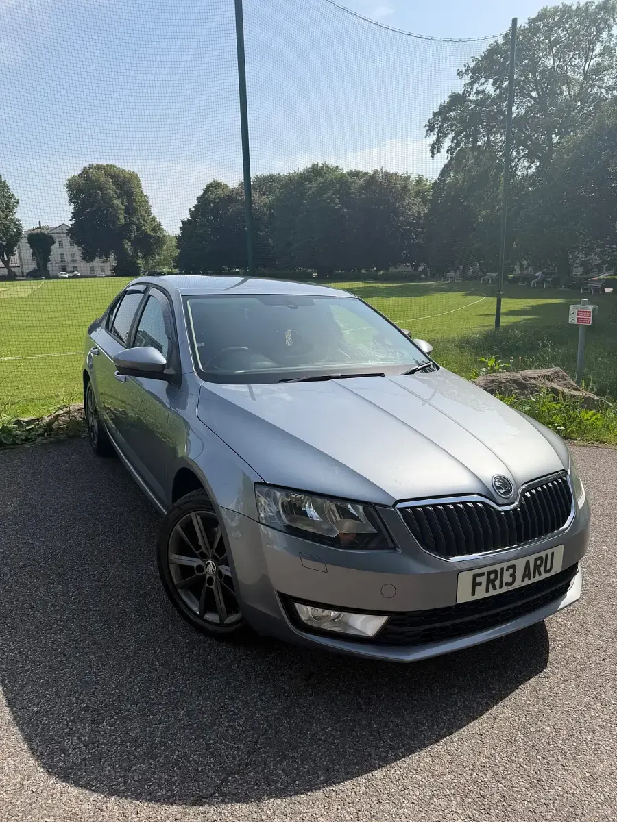 Used Skoda Octavia Elegance 105 HP (77 kW) 2013 Grey Hatchback