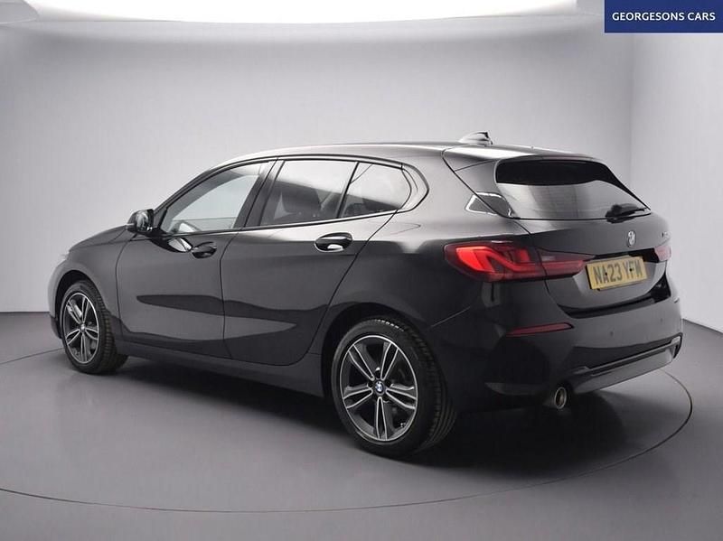Used BMW 118 Sport Line 136 HP (100 kW) 2023 Black Hatchback