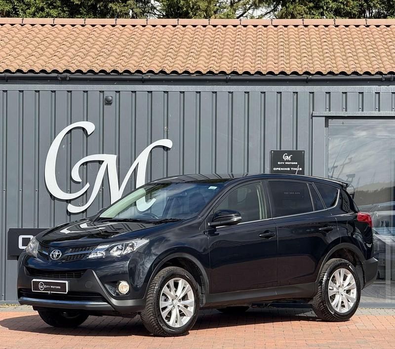 Black Used 2013 Toyota RAV4 SUV | £6,990 (Fair price) - Image 1/4