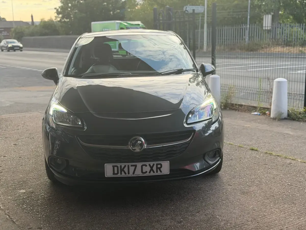 Used Vauxhall Corsa Design Edition 75 HP (55 kW) 2018 Grey Hatchback