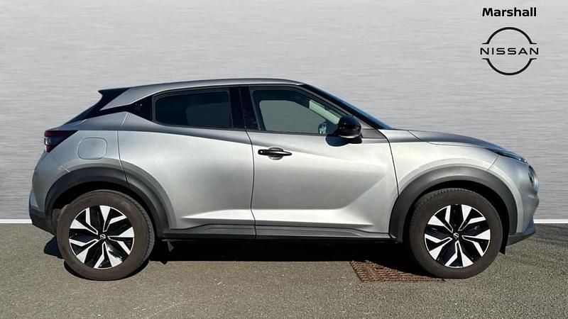 Used Nissan Juke Acenta Premium 114 HP (83 kW) 2024 Silver SUV