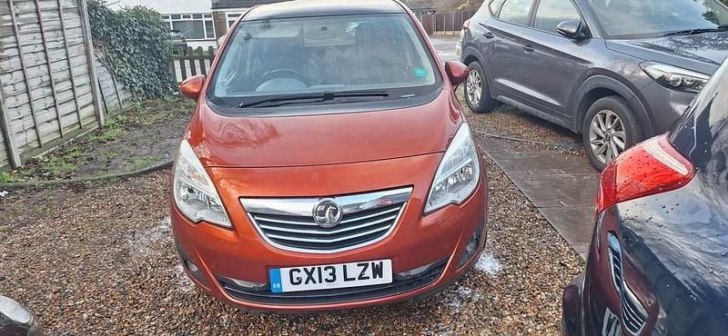 Used Vauxhall Meriva 120 HP (88 kW) 2013 Orange MPV