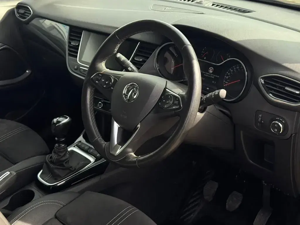 Used Vauxhall Crossland Ultimate 110 HP (80 kW) 2022 Grey SUV