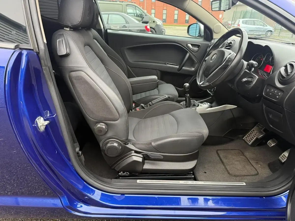 Used Alfa Romeo MiTo Super 95 HP (69 kW) 2018 Blue Hatchback