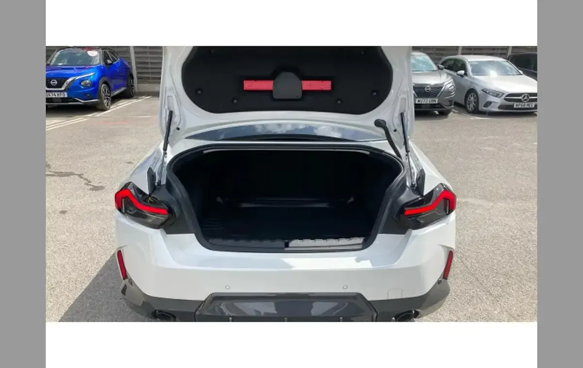 Used BMW 220 M Sport 180 HP (132 kW) 2022 White Coupe