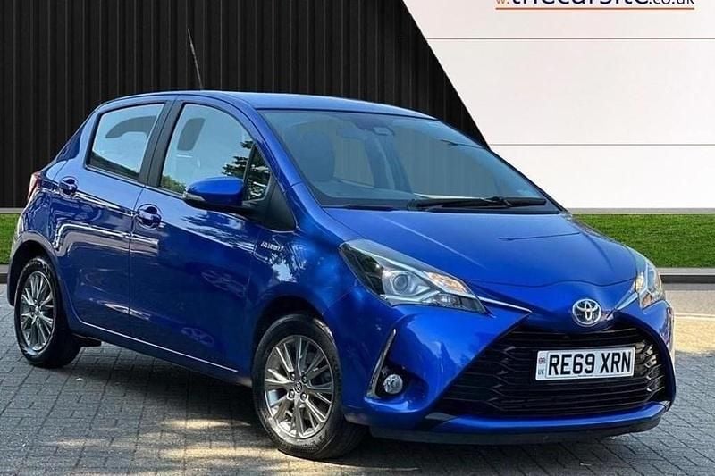 Used 2020 Toyota Yaris Hybrid | £12,495 (Fair price) - Image 1/1