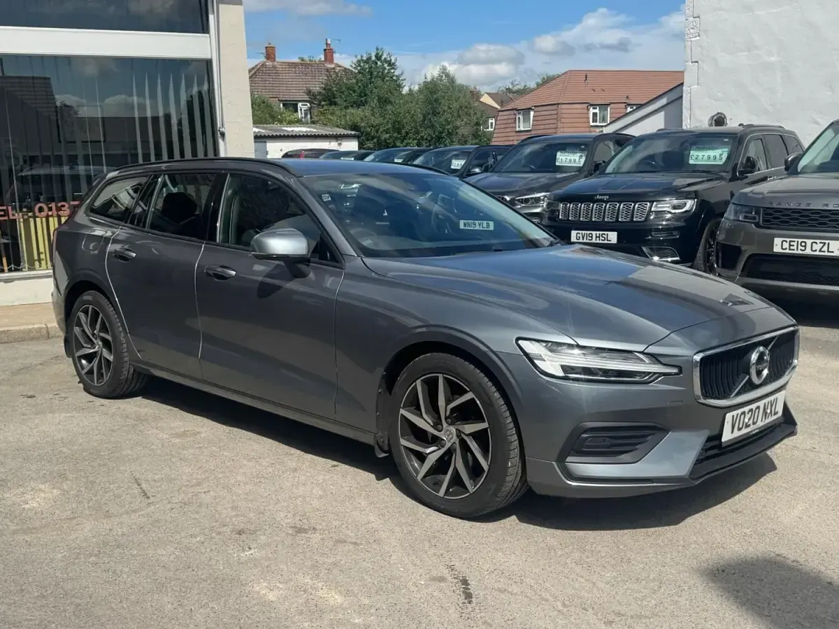 Used Volvo V60 Momentum 2020 Grey Estate