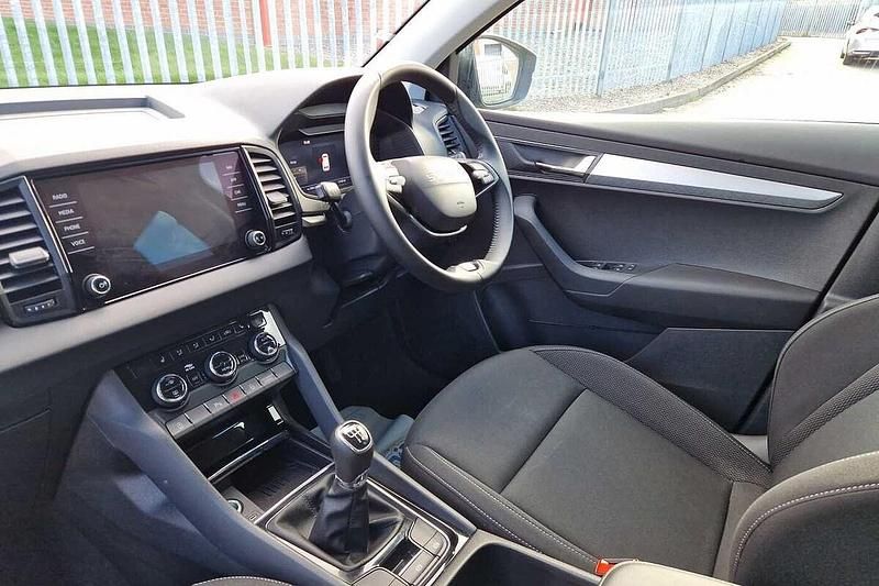 Used Skoda Karoq SE 85 HP (62 kW) 2025 Black magic pearl effect SUV