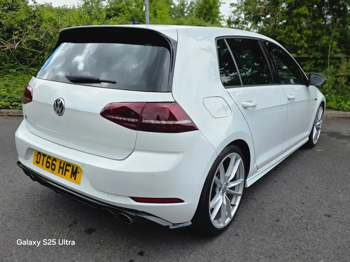 Used VW Golf VII R 2017 White Hatchback