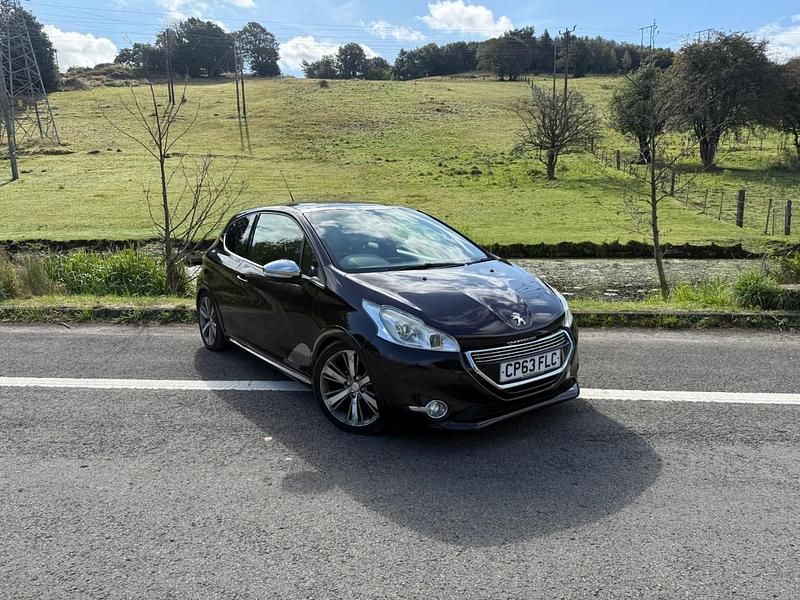 Used Peugeot 208 2013 Purple Hatchback
