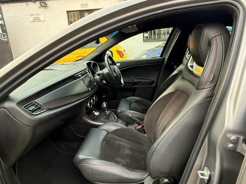 Used Alfa Romeo Giulietta Veloce 240 HP (176 kW) 2017 Grey Hatchback