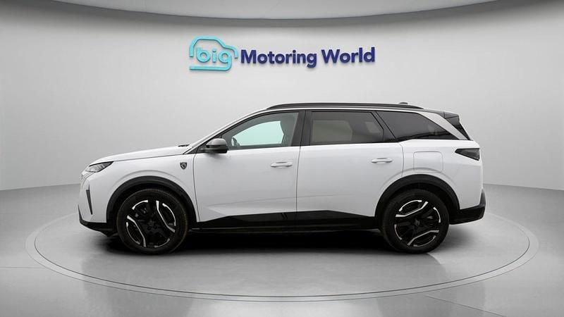 Used Peugeot e-5008 GT 156 kW (213 HP) 2025 White SUV