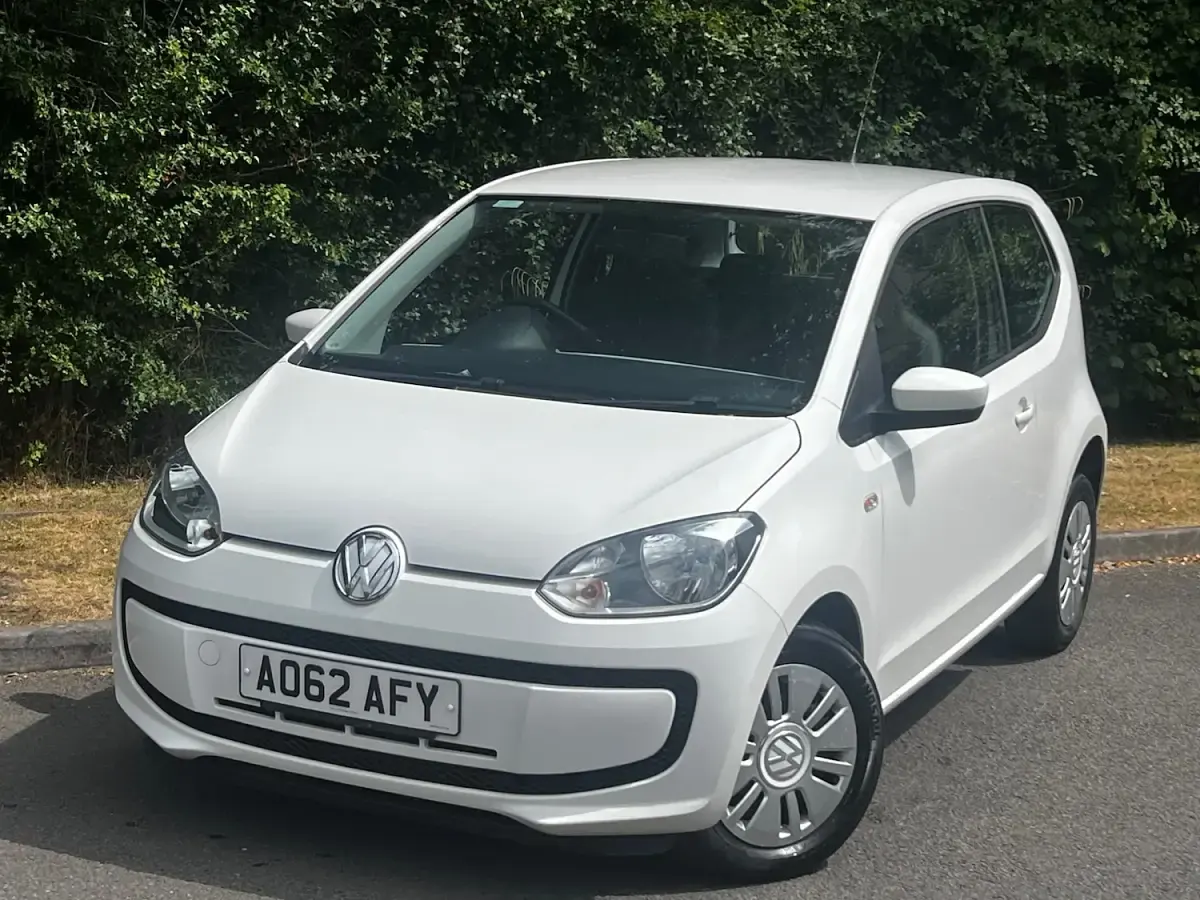 Used VW up! move up! 60 HP (44 kW) 2012 White Hatchback