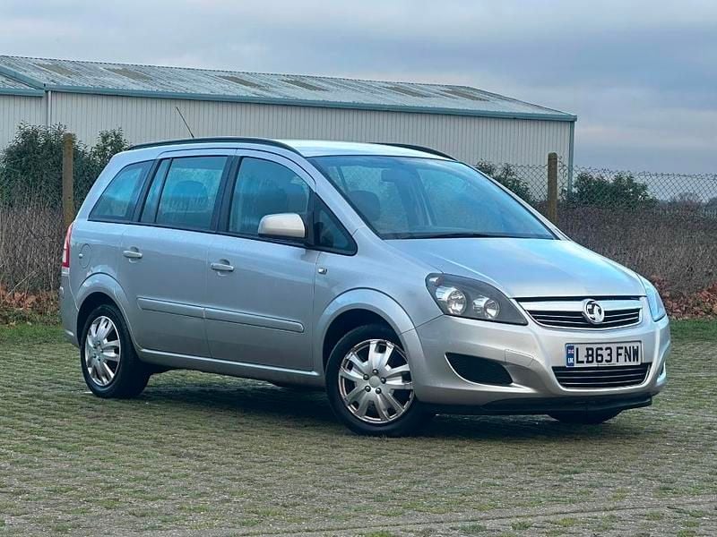 Used Vauxhall Zafira 118 HP (86 kW) 2014 Silver MPV