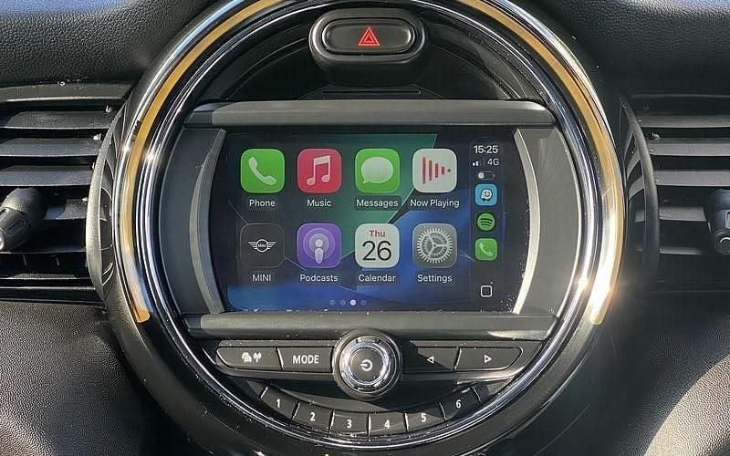 Used Mini Cooper Hatch 136 HP (100 kW) 2019 Red Hatchback