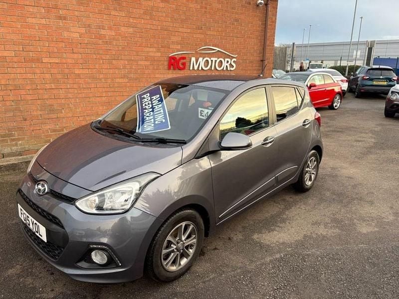 Grey Used 2015 Hyundai i10 Premium Hatchback | £4,795 (Fair price) - Image 1/4