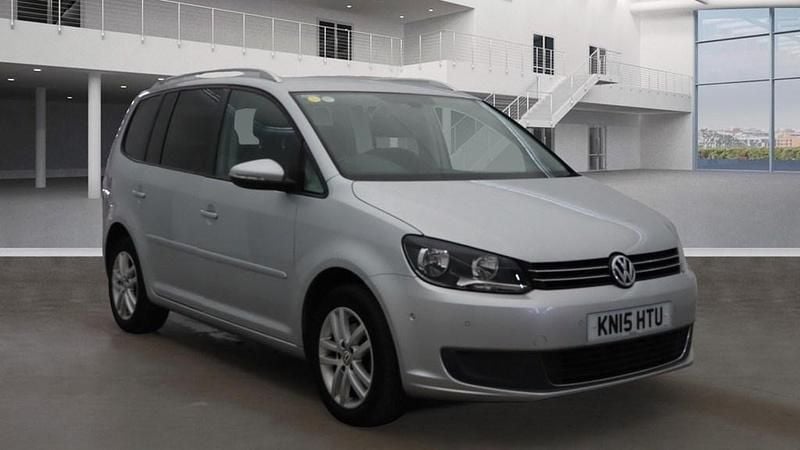 Reflex silver Used 2015 VW Touran SE MPV | £7,470 (Super price) - Image 1/4