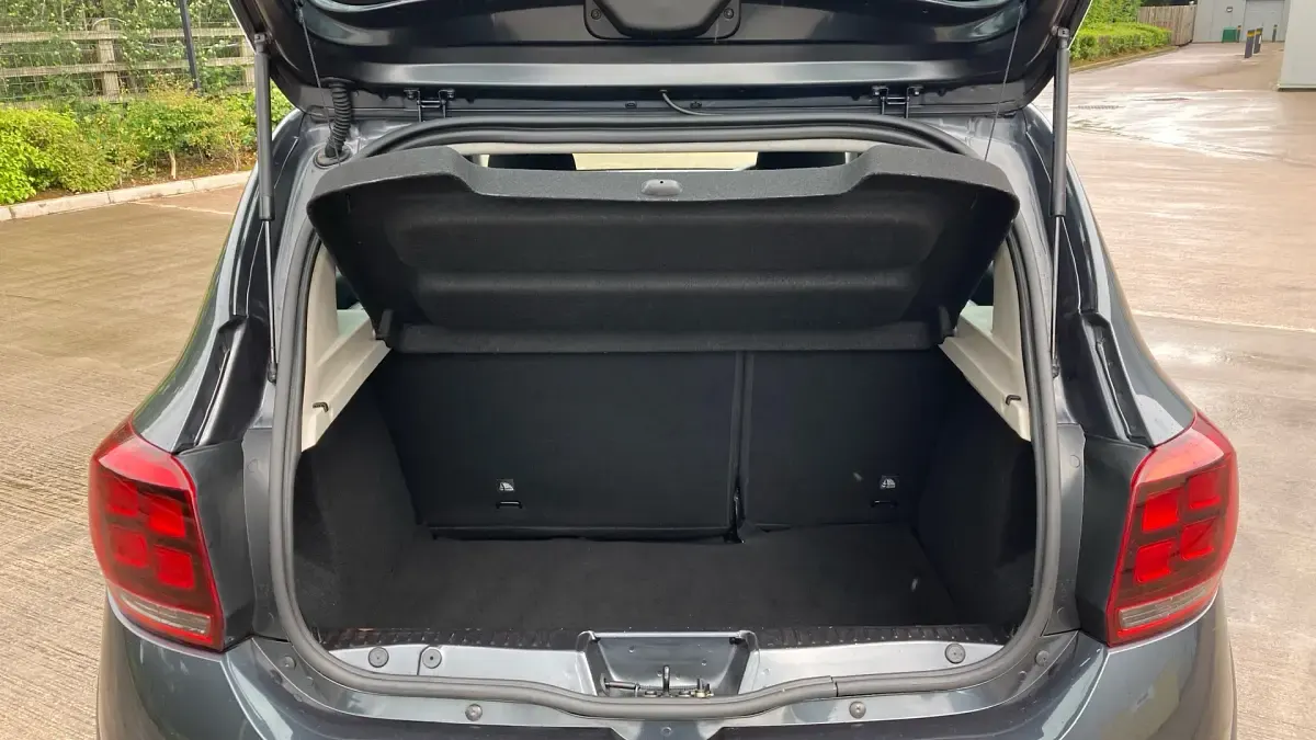 Used Dacia Sandero Essentiel 90 HP (66 kW) 2019 Grey Hatchback