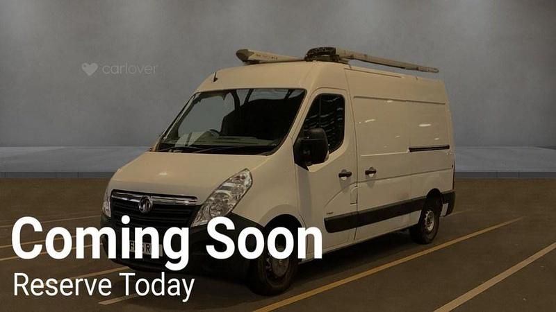 Used Vauxhall Movano 125 HP (91 kW) 2016 White MPV