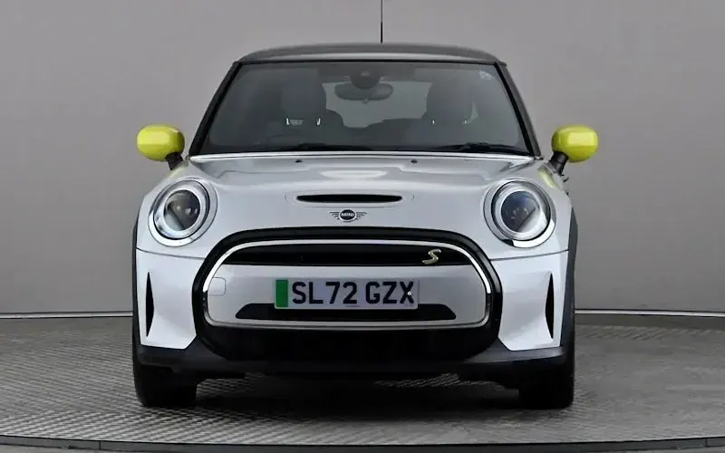 Used Mini Cooper S Level 2 135 kW (184 HP) 2023 Hatchback