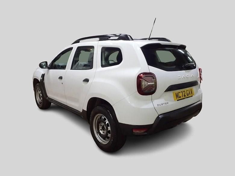 Used Dacia Duster Essentiel 90 HP (66 kW) 2023 White SUV