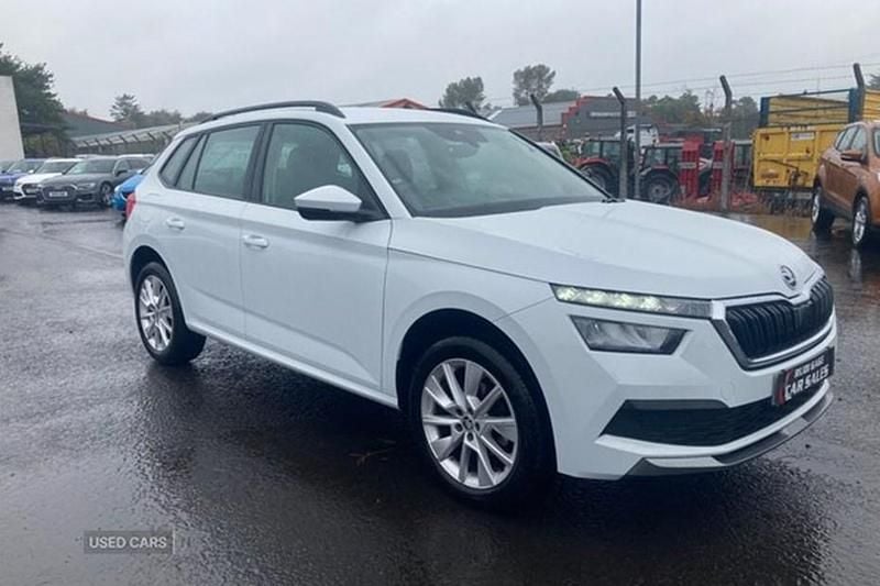 Used Skoda Kamiq SE 95 HP (69 kW) 2023 White SUV