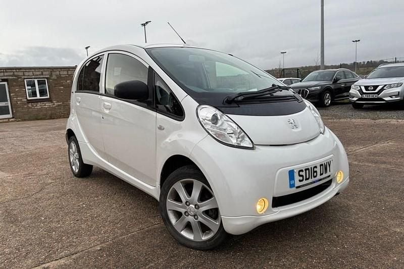 Used Peugeot iON 47 kW (64 HP) 2016 Hatchback